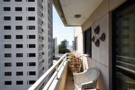 Varanda de apartamento à venda com 4 quartos, 129m² em Vila Andrade, São Paulo