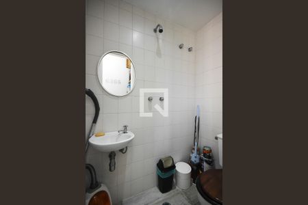 Apartamento à venda com 129m², 4 quartos e 2 vagas Apartamento à venda com 129m², 4 quartos e 2 vagasBanheiro de Serviço