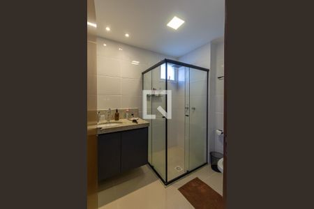 Apartamento à venda com 107m², 3 quartos e 2 vagasBanheiro da Suíte 2
