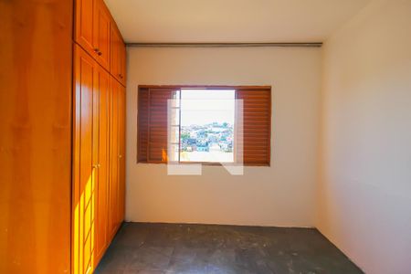 Casa à venda com 320m², 3 quartos e 6 vagas Casa à venda com 320m², 3 quartos e 6 vagasSuíte 2