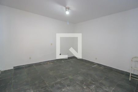 Casa à venda com 320m², 3 quartos e 6 vagas Casa à venda com 320m², 3 quartos e 6 vagasSuíte