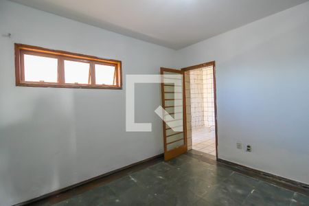 Casa à venda com 320m², 3 quartos e 6 vagas Casa à venda com 320m², 3 quartos e 6 vagasSala 2