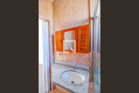 Casa à venda com 320m², 3 quartos e 6 vagas Casa à venda com 320m², 3 quartos e 6 vagasSuíte 2