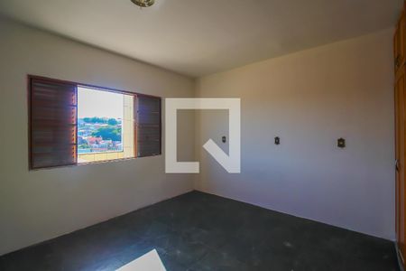 Casa à venda com 320m², 3 quartos e 6 vagas Casa à venda com 320m², 3 quartos e 6 vagasQuarto 3