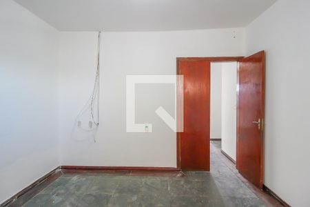 Casa à venda com 320m², 3 quartos e 6 vagas Casa à venda com 320m², 3 quartos e 6 vagasSala 2