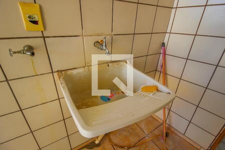 Casa à venda com 320m², 3 quartos e 6 vagas Casa à venda com 320m², 3 quartos e 6 vagasÁrea de Serviço