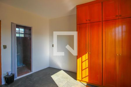 Casa à venda com 320m², 3 quartos e 6 vagas Casa à venda com 320m², 3 quartos e 6 vagasSuíte 2
