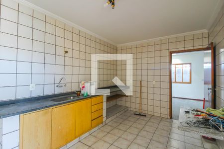 Casa à venda com 320m², 3 quartos e 6 vagas Casa à venda com 320m², 3 quartos e 6 vagasCozinha