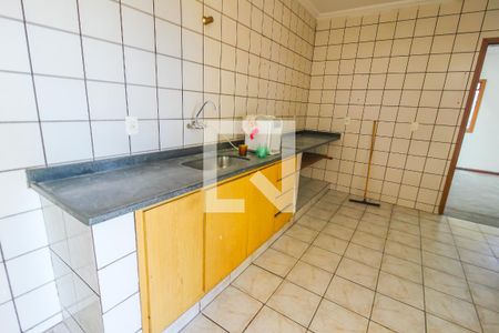 Casa à venda com 320m², 3 quartos e 6 vagas Casa à venda com 320m², 3 quartos e 6 vagasCozinha