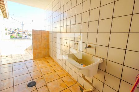 Casa à venda com 320m², 3 quartos e 6 vagas Casa à venda com 320m², 3 quartos e 6 vagasÁrea de Serviço