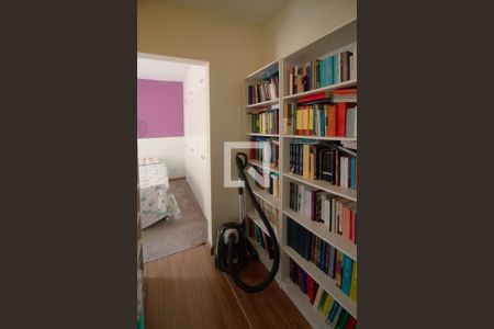Apartamento à venda com 33m², 1 quarto e 1 vaga Apartamento à venda com 33m², 1 quarto e 1 vagaCloset