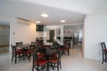 Apartamento à venda com 33m², 1 quarto e 1 vaga Apartamento à venda com 33m², 1 quarto e 1 vagaÁrea comum - Salão de festas