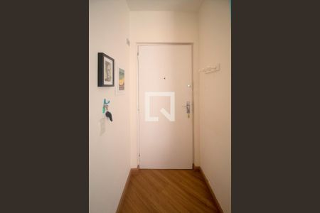Apartamento à venda com 33m², 1 quarto e 1 vaga Apartamento à venda com 33m², 1 quarto e 1 vagaSala