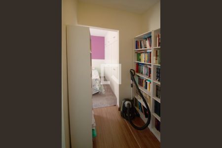Apartamento à venda com 33m², 1 quarto e 1 vaga Apartamento à venda com 33m², 1 quarto e 1 vagaCloset