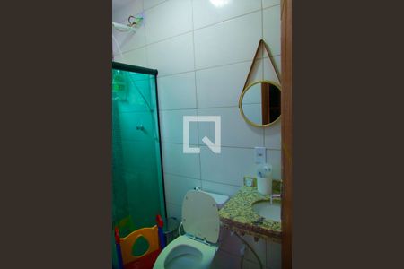 Casa de condomínio à venda com 148m², 4 quartos e sem vaga Casa de condomínio à venda com 148m², 4 quartos e sem vagaSuíte banheiro