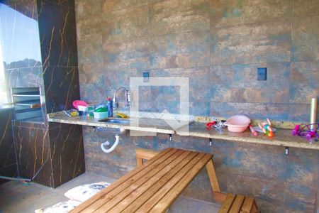 Casa de condomínio à venda com 148m², 4 quartos e sem vaga Casa de condomínio à venda com 148m², 4 quartos e sem vagaTerraço