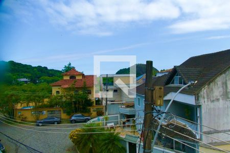 Casa de condomínio à venda com 148m², 4 quartos e sem vaga Casa de condomínio à venda com 148m², 4 quartos e sem vagaTerraço vista