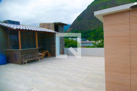 Casa de condomínio à venda com 148m², 4 quartos e sem vaga Casa de condomínio à venda com 148m², 4 quartos e sem vagaTerraço