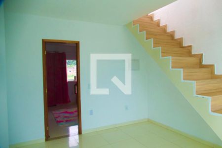 Casa de condomínio à venda com 148m², 4 quartos e sem vaga Casa de condomínio à venda com 148m², 4 quartos e sem vagaSala