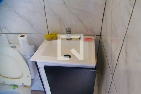 Casa de condomínio à venda com 148m², 4 quartos e sem vaga Casa de condomínio à venda com 148m², 4 quartos e sem vagaTerraço banheiro