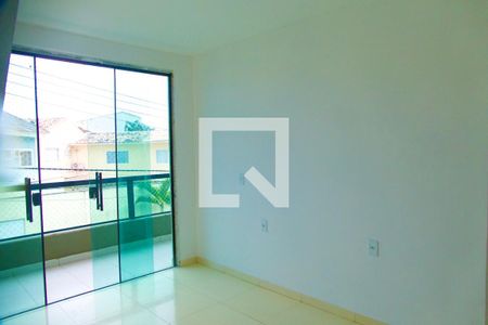 Casa de condomínio à venda com 148m², 4 quartos e sem vaga Casa de condomínio à venda com 148m², 4 quartos e sem vagaSala