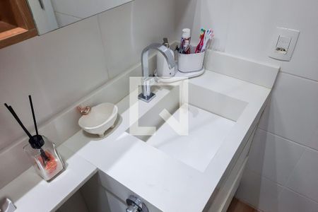 Apartamento para alugar com 74m², 3 quartos e 2 vagas Apartamento para alugar com 74m², 3 quartos e 2 vagasBanheiro da Suíte