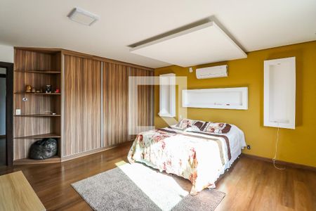 Casa à venda com 800m², 5 quartos e 4 vagasSuíte