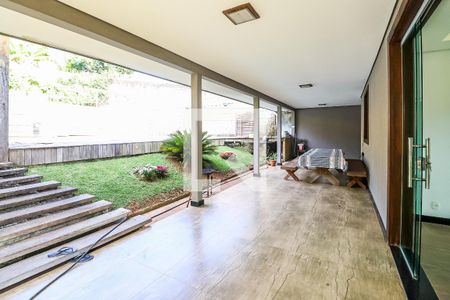 Casa à venda com 800m², 5 quartos e 4 vagasVaranda