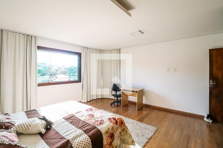 Casa à venda com 800m², 5 quartos e 4 vagasSuíte