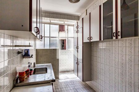 Apartamento para alugar com 100m², 2 quartos e sem vagaCozinha