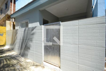 Casa para alugar com 69m², 2 quartos e sem vaga Casa para alugar com 69m², 2 quartos e sem vagaFachada