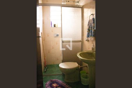 Casa à venda com 237m², 3 quartos e 2 vagasBanheiro