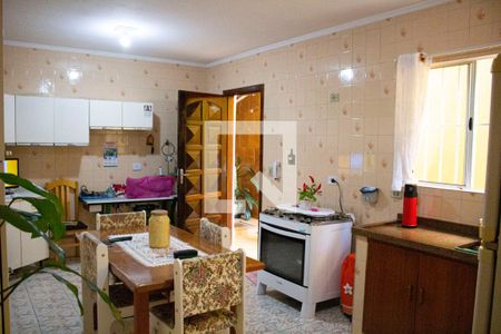 Casa à venda com 237m², 3 quartos e 2 vagasCozinha