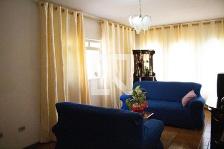 Sala de casa à venda com 3 quartos, 237m² em Jardim Peri, São Paulo