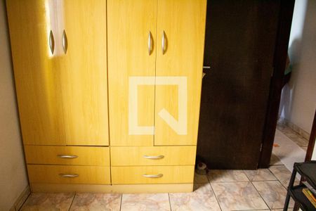 Casa à venda com 237m², 3 quartos e 2 vagasQuarto 2