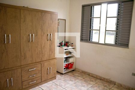 Casa à venda com 237m², 3 quartos e 2 vagasQuarto 3