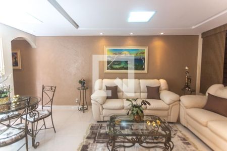Sala de estar de casa à venda com 3 quartos, 235m² em Santa Terezinha, São Bernardo do Campo