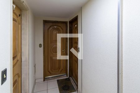 Apartamento à venda com 82m², 2 quartos e 1 vagaÁrea comum - Entradas do imóvel (Social e serviço)