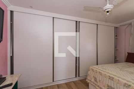 Apartamento à venda com 82m², 2 quartos e 1 vagaQuarto 2 - Armários