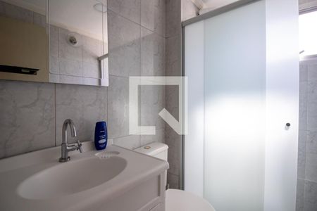 Banheiro de apartamento para alugar com 2 quartos, 52m² em Vila do Encontro, São Paulo