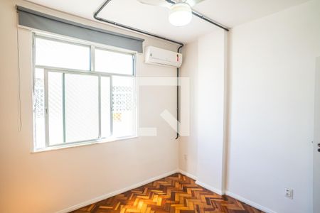 Quarto 1 de apartamento para alugar com 2 quartos, 70m² em Catete, Rio de Janeiro
