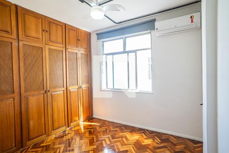 Quarto 1 de apartamento para alugar com 2 quartos, 70m² em Catete, Rio de Janeiro