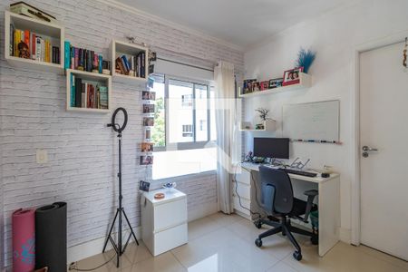 Apartamento à venda com 198m², 4 quartos e 3 vagasQuarto 2