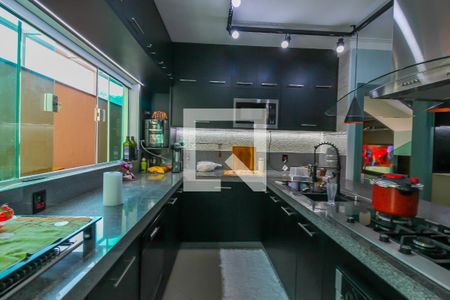 Casa à venda com 198m², 3 quartos e 1 vaga Casa à venda com 198m², 3 quartos e 1 vagaCozinha