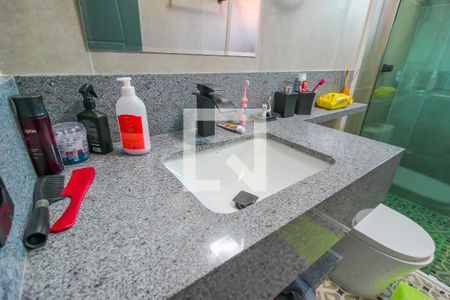 Casa à venda com 198m², 3 quartos e 1 vaga Casa à venda com 198m², 3 quartos e 1 vagaBanheiro 2