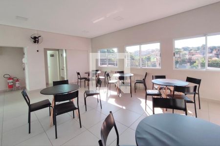 Apartamento à venda com 52m², 2 quartos e 1 vaga Apartamento à venda com 52m², 2 quartos e 1 vagaÁrea comum - Salão de festas