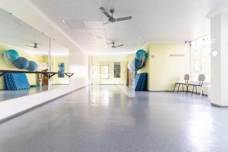 Apartamento à venda com 80m², 3 quartos e 2 vagas Apartamento à venda com 80m², 3 quartos e 2 vagasÁrea comum - Área de Exercícios