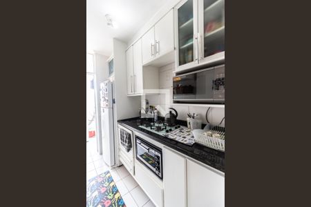 Apartamento à venda com 60m², 2 quartos e 2 vagas Apartamento à venda com 60m², 2 quartos e 2 vagasCozinha
