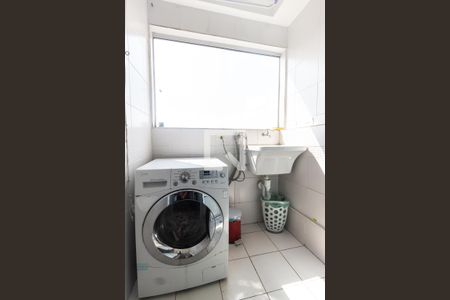 Apartamento à venda com 60m², 2 quartos e 2 vagas Apartamento à venda com 60m², 2 quartos e 2 vagasÁrea de serviço