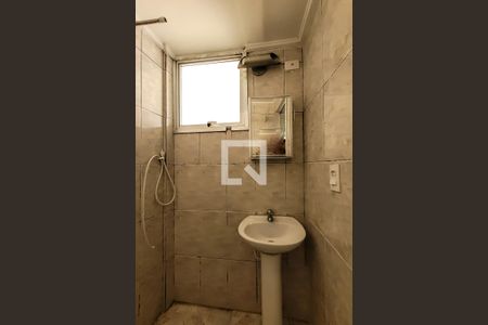 Banheiro de kitnet/studio para alugar com 1 quarto, 29m² em Sé, São Paulo